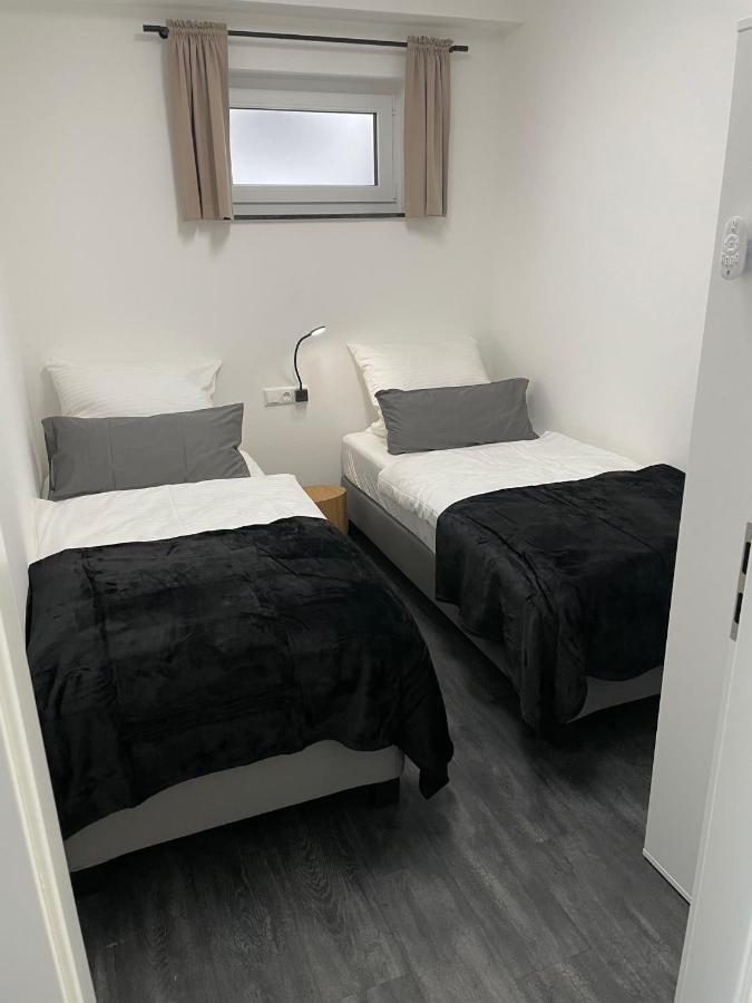 Apartments Saaldorf-Ferienhaus Mit 6 Apartments 45Qm-120Qm Direkt Am Thueringer Meer-Bleilochtalsperre Bad Lobenstein Exterior photo