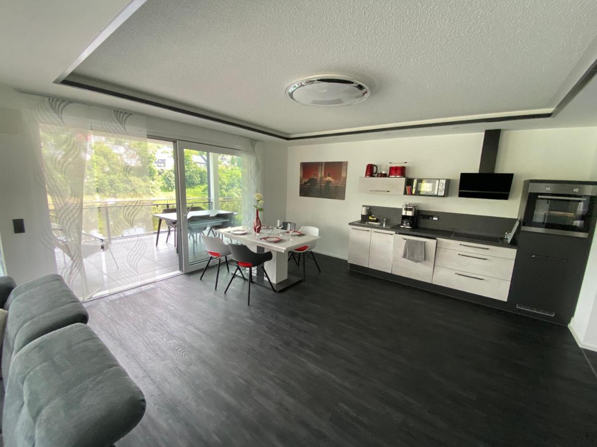 Apartments Saaldorf-Ferienhaus Mit 6 Apartments 45Qm-120Qm Direkt Am Thueringer Meer-Bleilochtalsperre Bad Lobenstein Exterior photo